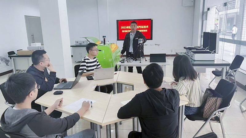 成人学历考公务员有用吗